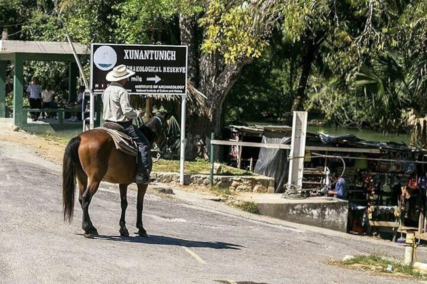 Xunantunich and Horseback riding from Belize