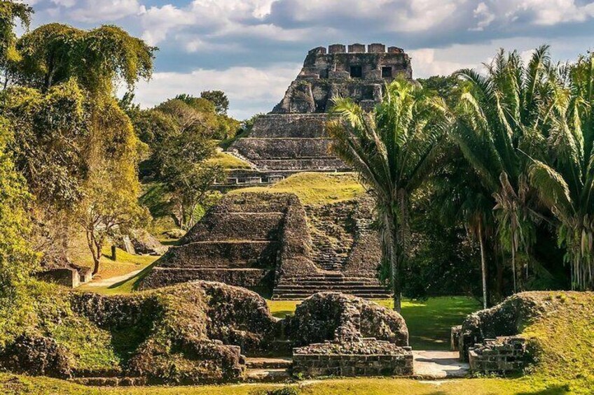 Xunantunich and Horseback riding from Belize