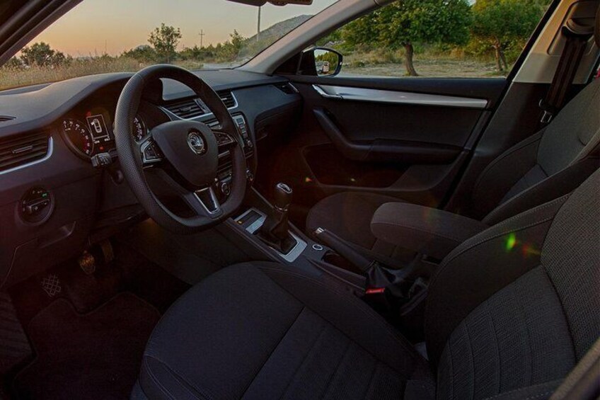 Private transfer from Dubrovnik to Split with stop in Ston
