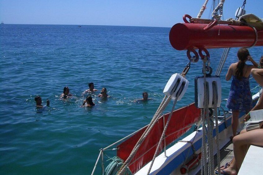 Sailing cave tour Ponta da Piedade Lagos