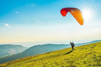 Private Trip From Geneva to the Swiss Capital - Bern & Paragliding in Inter...