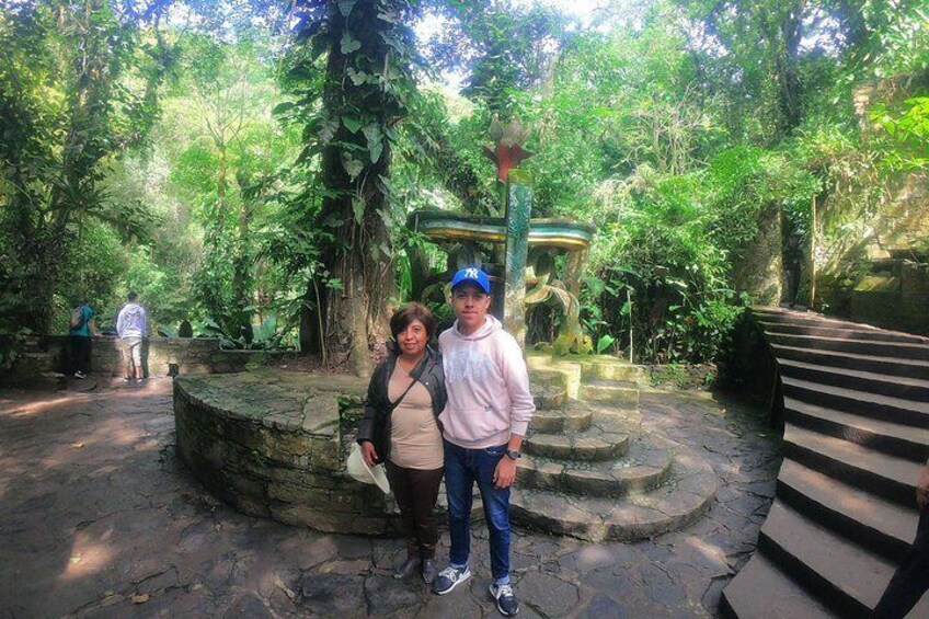 Surrealist Garden Tour in Xilitla and Sotano de las Huahuas