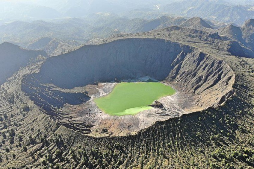 Tour to the Chichonal Volcano in Chiapas.