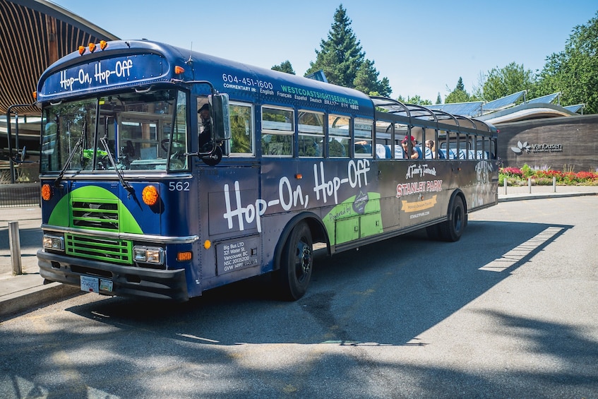 Hop-On Hop-Off bus in Vancouver 