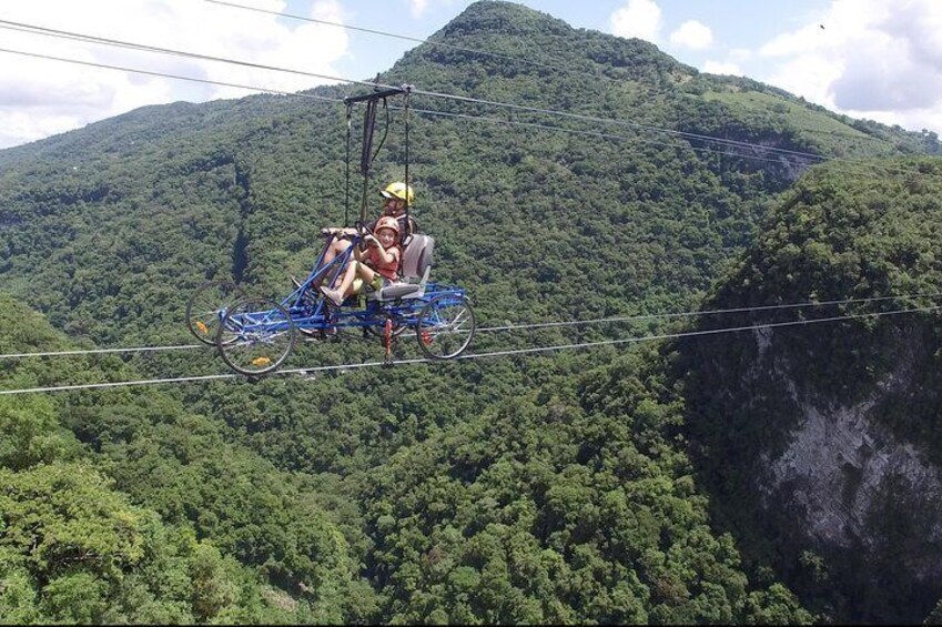 Skybike Quad, Unique in the World !!!
Travel 770 meters round trip over a canyon 300 m high