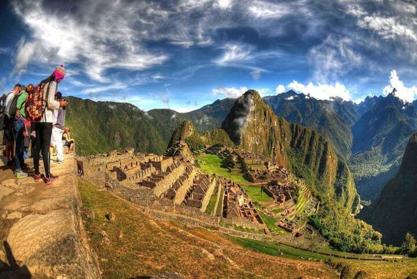 Guide in Machu Picchu (Small Group)