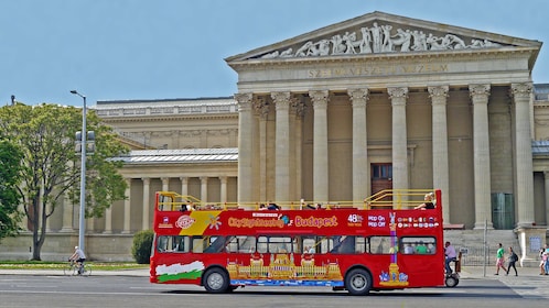 城市觀光布達佩斯隨上隨下巴士巴士、乘船和步行遊覽