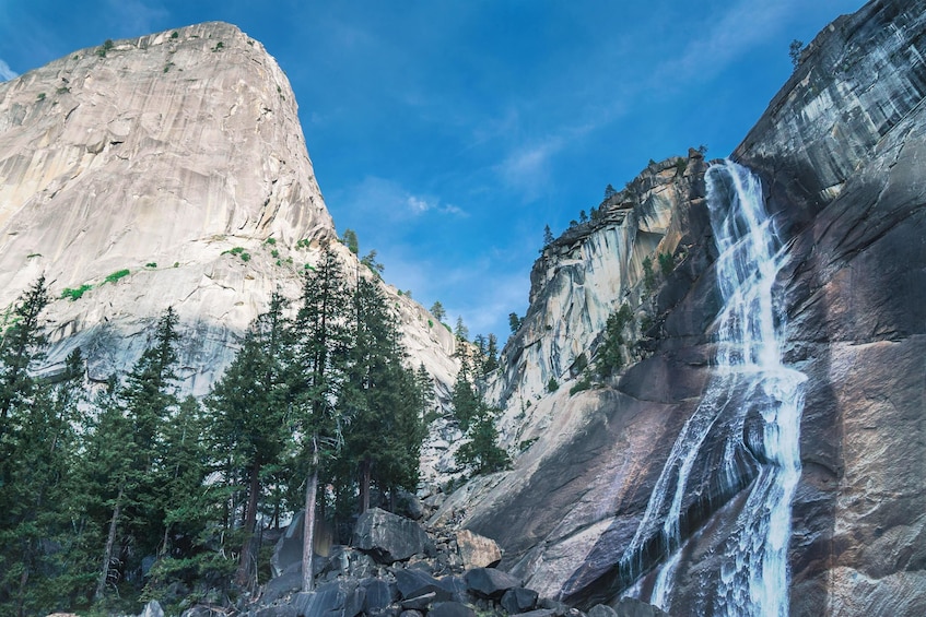 Yosemite Hotel Tour with Accommodations in Yosemite Valley