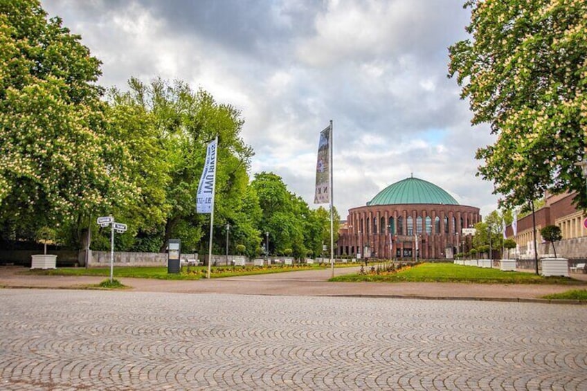 Discover Dusseldorf in 60 Minutes with a Local