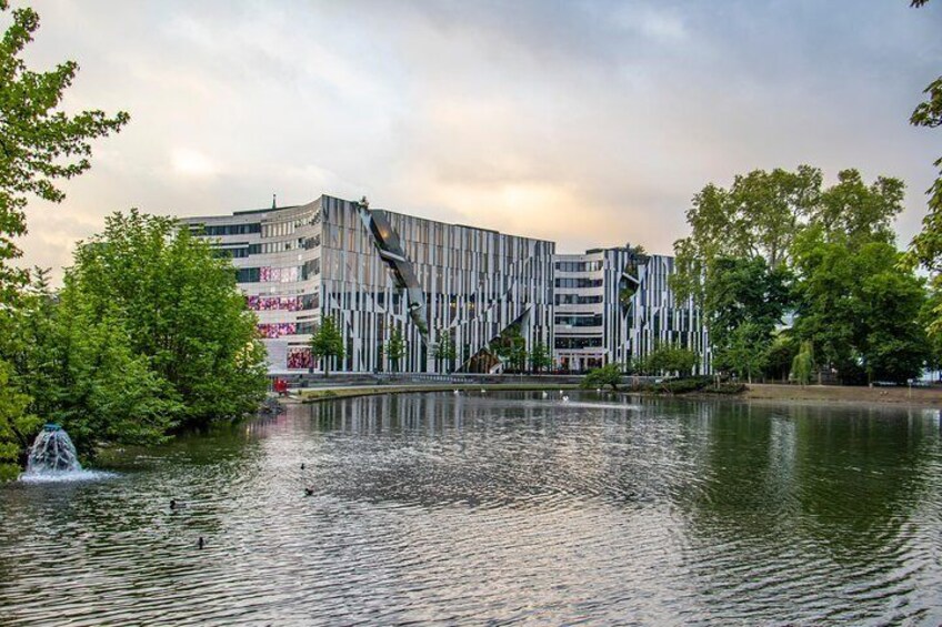 Architectural Walk of Dusseldorf with a Local