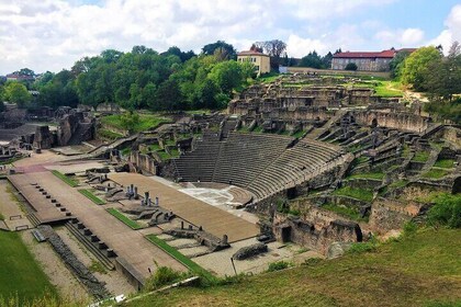 Private tour of Lyon on Fourvière hill - 2 hours