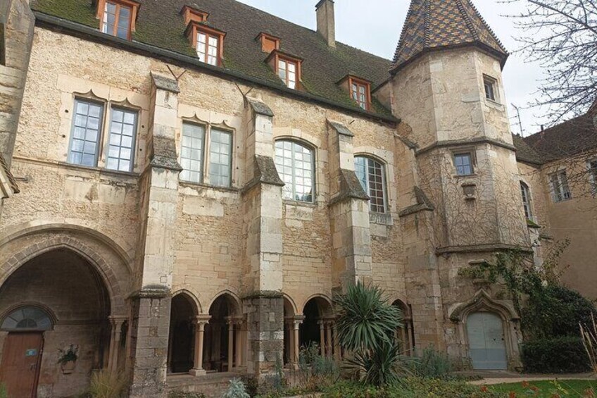 Guided tour of Beaune with your professional guide!