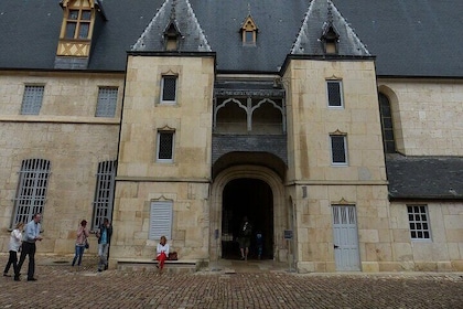 Guided tour of Beaune with your professional guide!