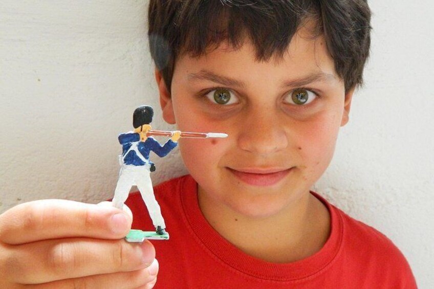 FUN FOR HIM.
EXPLORE YOUR INNER ARTIST!