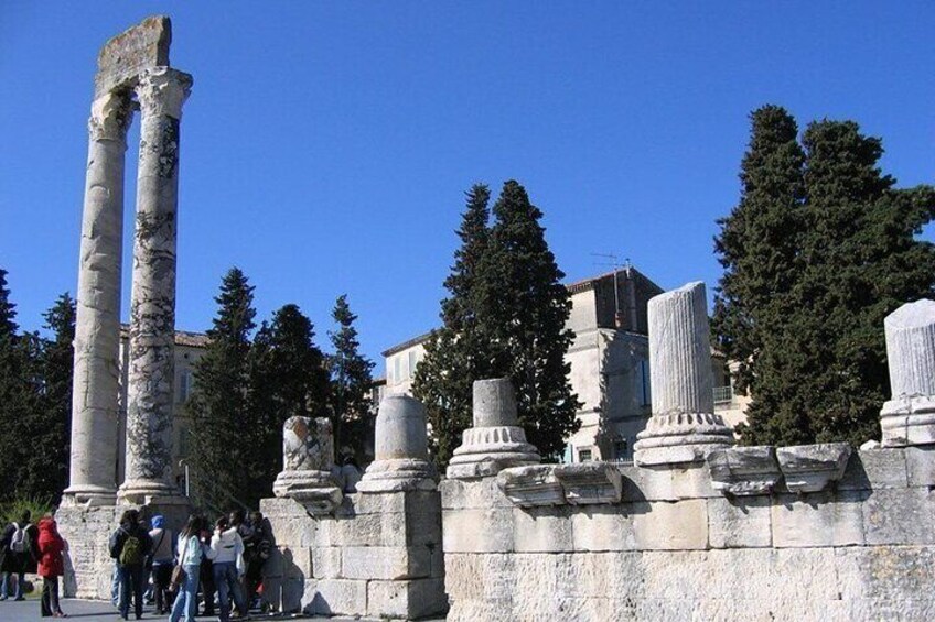 Arles and Les Baux-de-Provence Private Tour