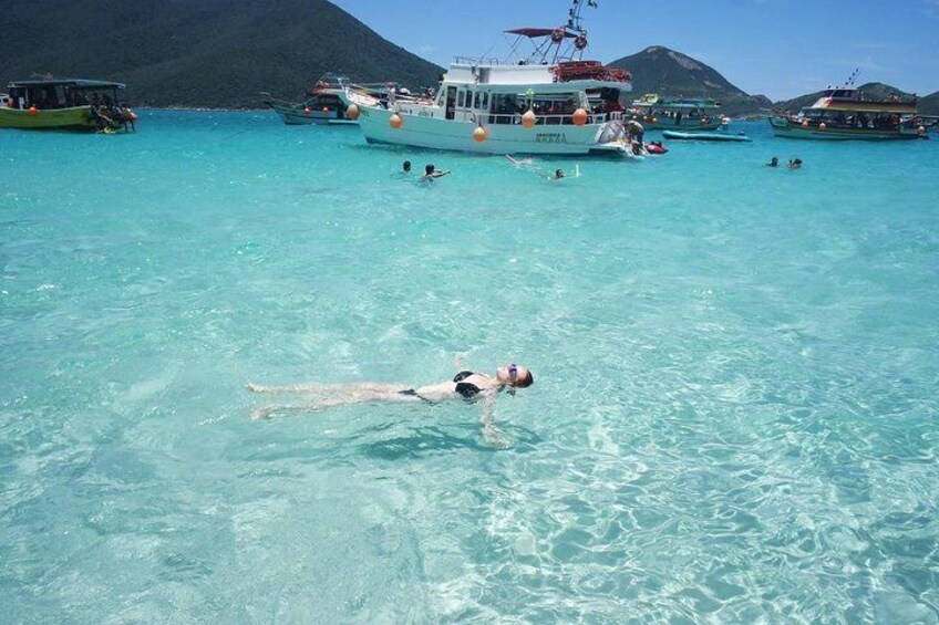 Boat Trip in Arraial do Cabo by Arraial Viagens