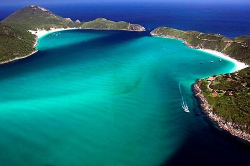 Boat Trip in Arraial do Cabo by Arraial Viagens