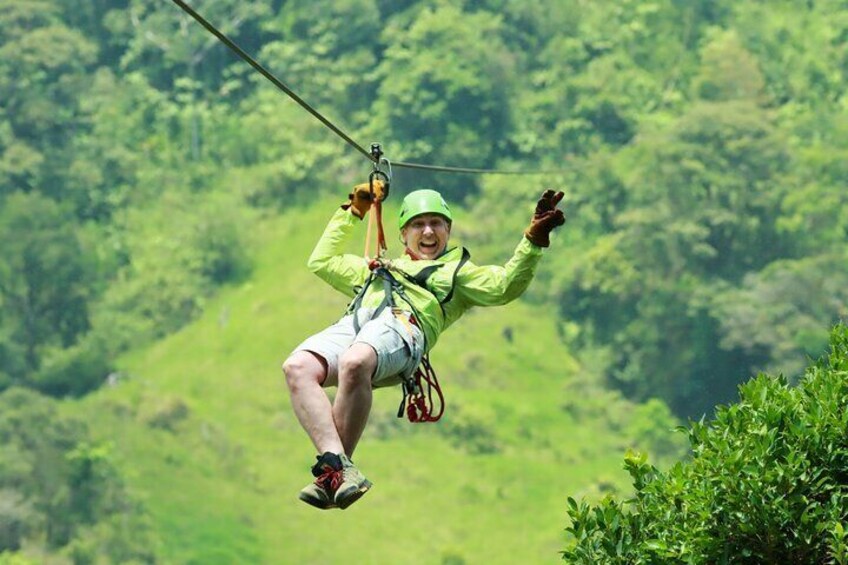 Extreme Canopy tour in Monteverde