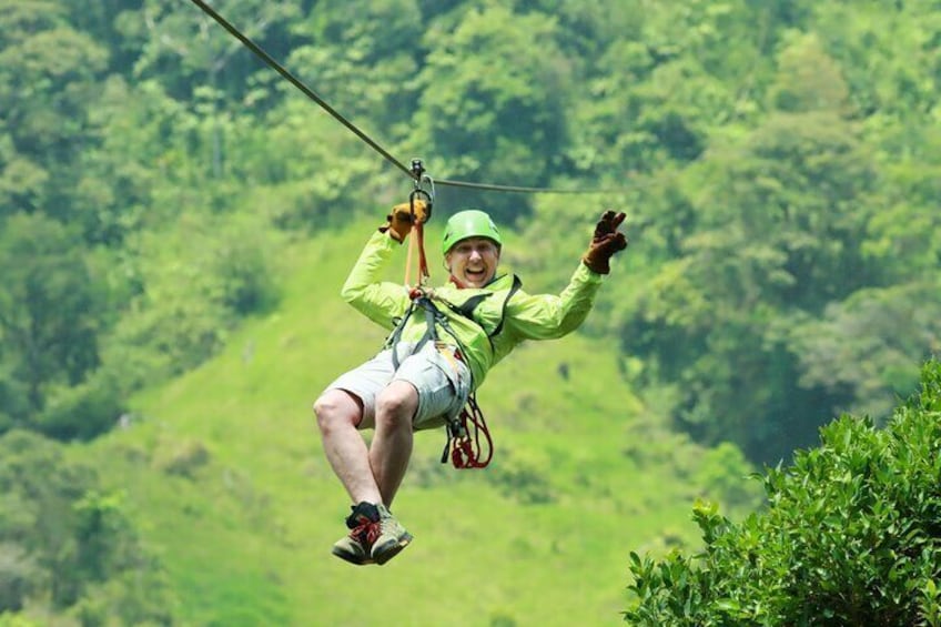 Extreme Canopy tour in Monteverde
