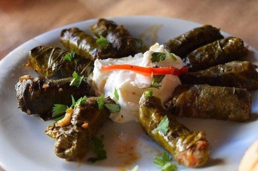 Dolmadakia-stuffed wine leaves 