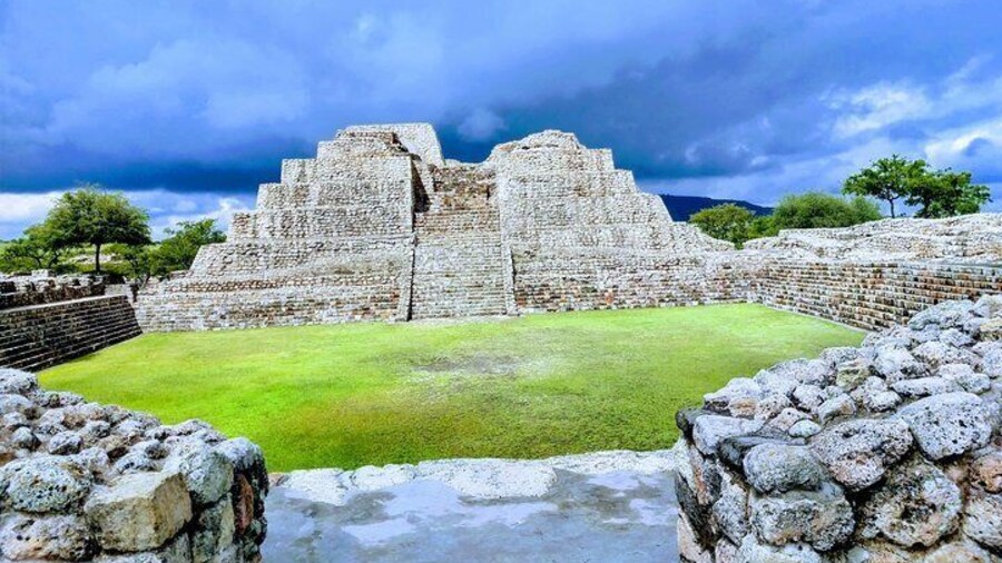 An Archaeological Experience in Cañada de la Virgen