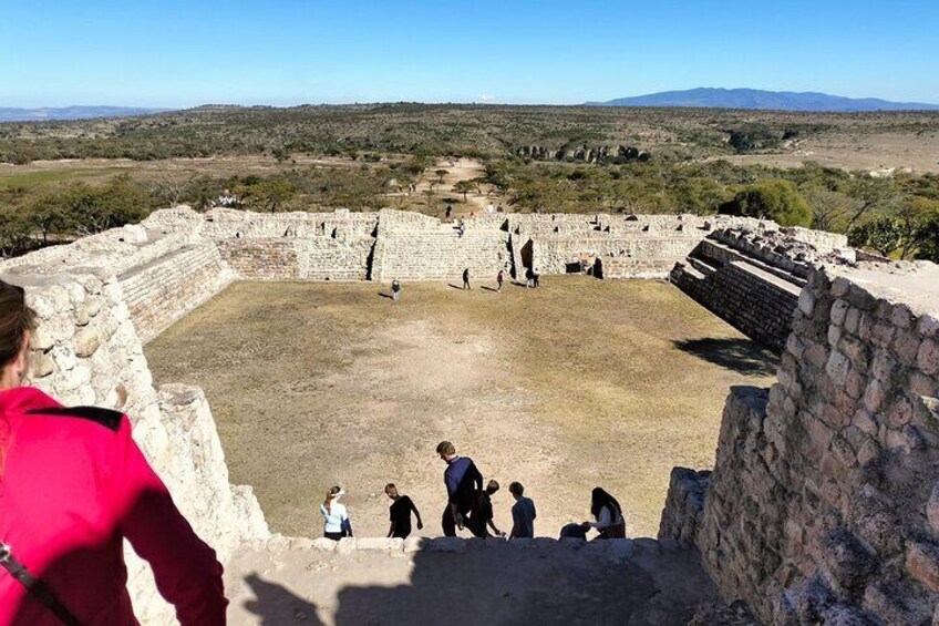 A not crowded Archaeological tour in Cañada de la Virgen