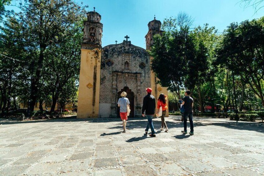 Coyoacan Like a Local Private Tour: Highlights, Hidden Gems & Food