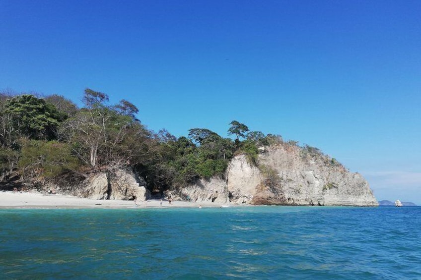 Isla Tortuga Snorkeling Tour