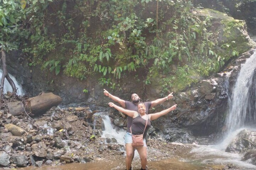 Hike to Las Monas waterfalls