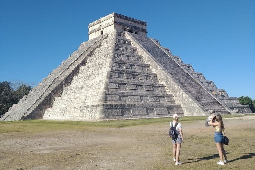 Chichen Itza, the Pink lagoon and Pink flamingos