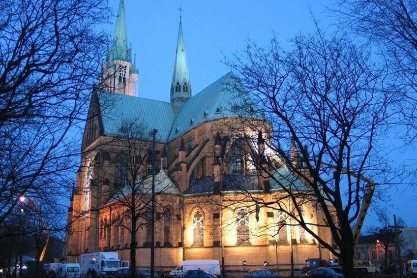 Lodz Old Town Manufaktura Highlights Private Walking Tour
