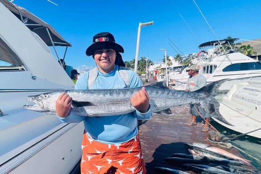 Private fishing charter Bertram 31ft 6 pax max if you don't fish you don't pay