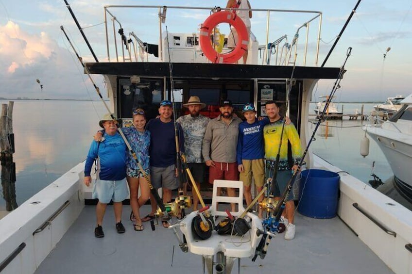 Private fishing charter Big Boat 48ft 14 pax Great Marlin, selfish, Mahi Mahi