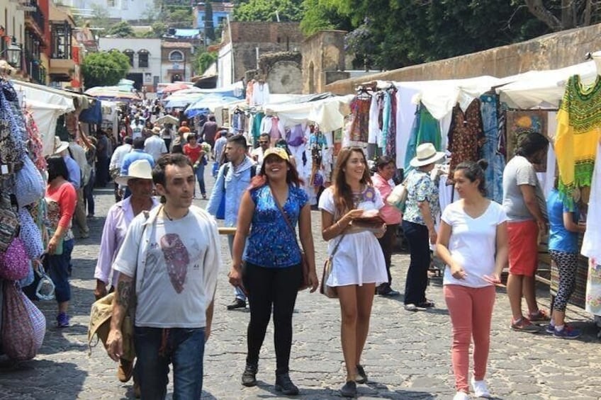 Tepoztec crafts