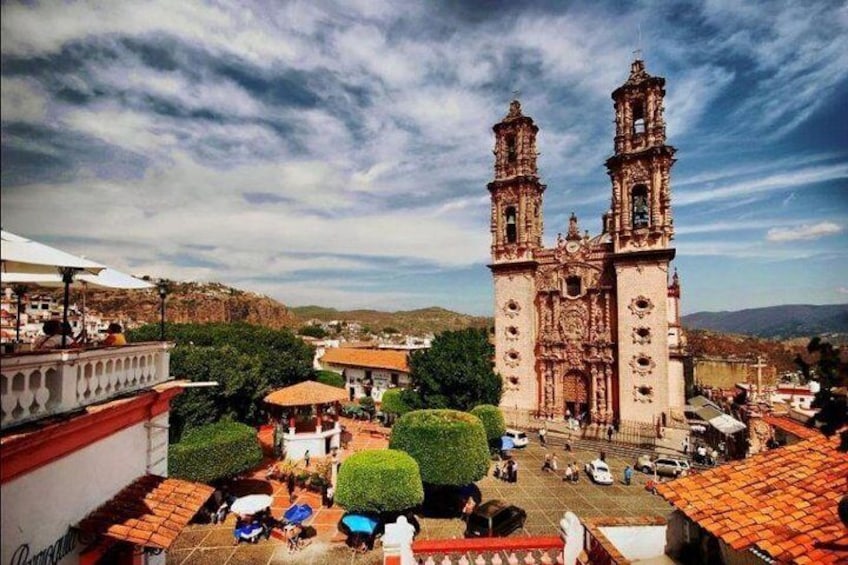 Transfer Mexico City - Taxco - Acapulco (2 days)