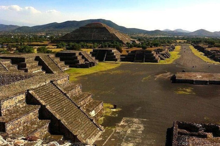 1-day excursion to Mexico City and Pyramids of Teotihuacán