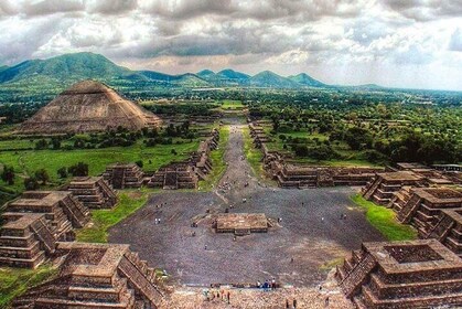 Tour to the Pyramids of Teotihuacán, starting from Querétaro