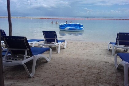 BEACH DAY IN LOS ARRECIFES RESTAURANT-open bar and lunch.