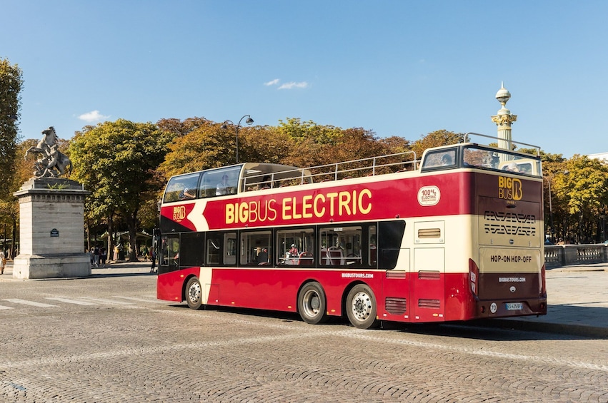 Paris Hop-On Hop-Off Bus Tour