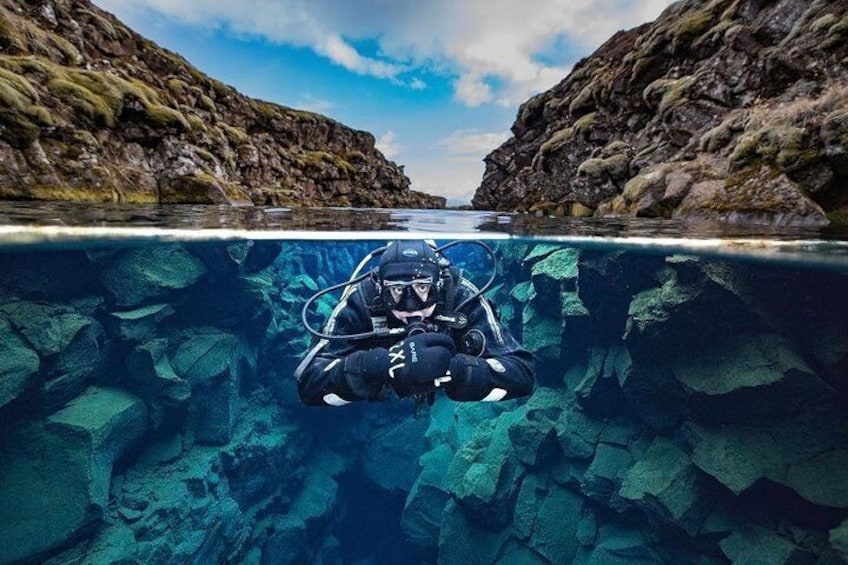 Scuba diving between the continents in Silfra fissure