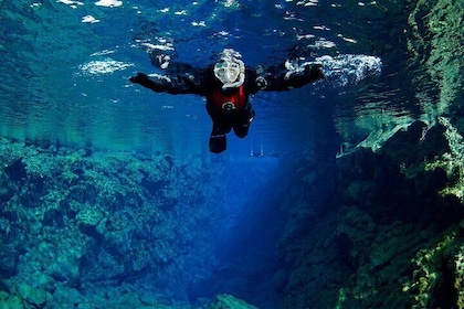 Silfra: Snorkeling Between Tectonic Plates with Pick Up from Reykjavik