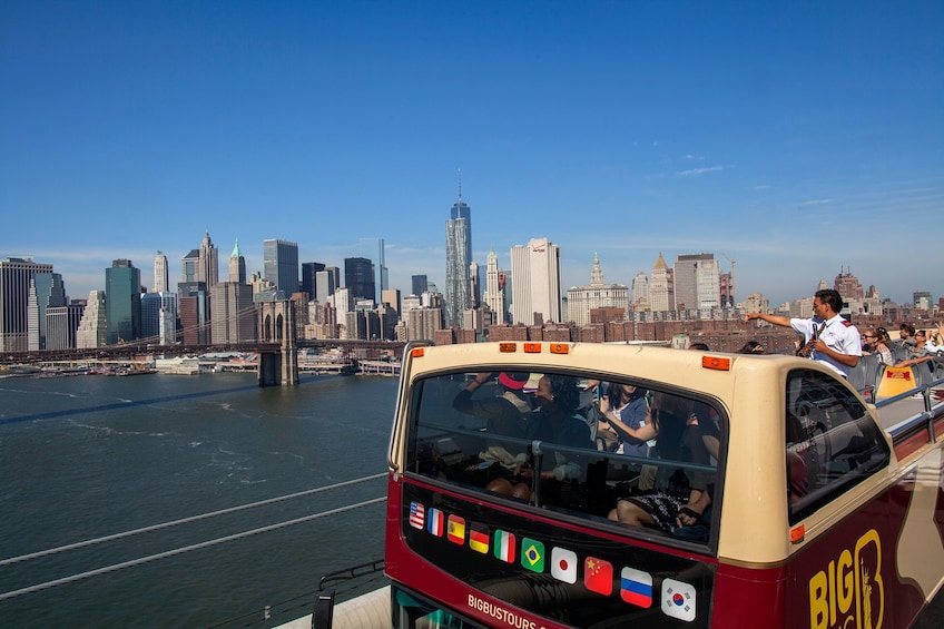 New York Hop-On Hop-Off Bus Tour