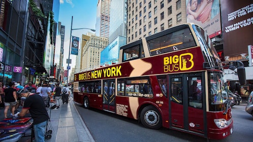 Hop-on, hop-off-bustour door New York met open dak