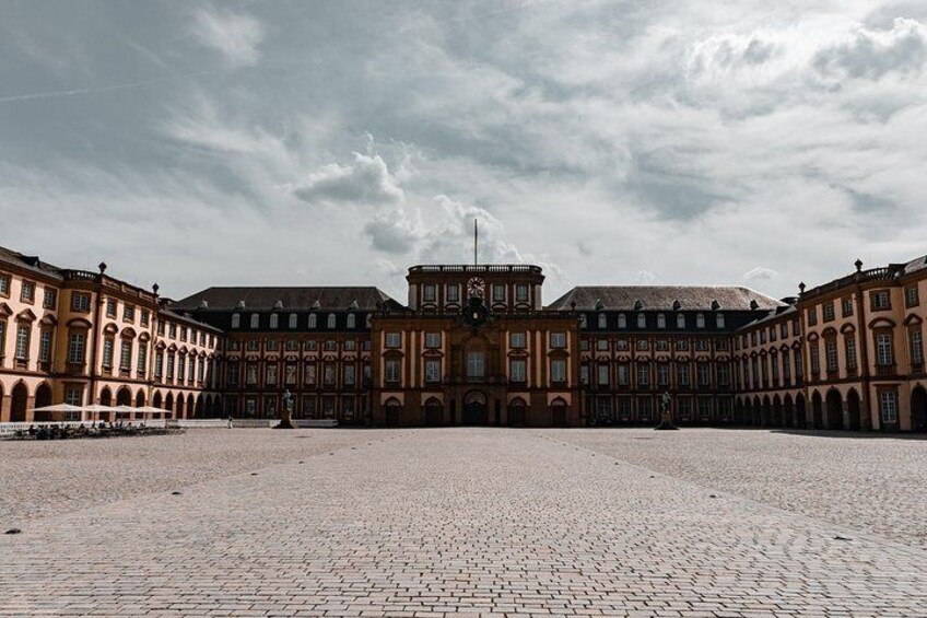 Architectural Walk of Mannheim with a Local