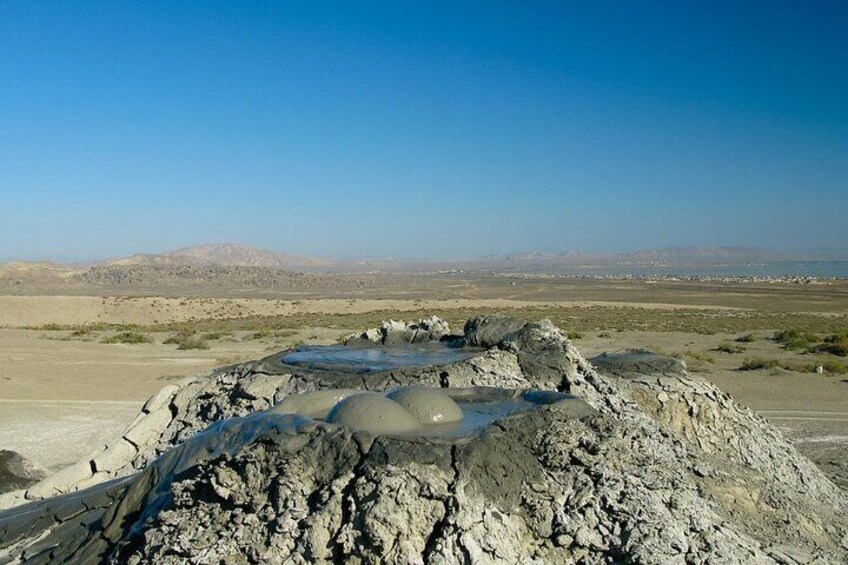 Half-Day Tour to Gobustan and Mud Volcanoes 
