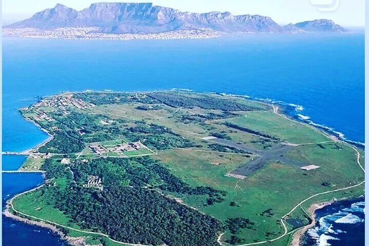 Historical Robben Island, Pre-Booked Tickets & Iconic Table Mountain ...