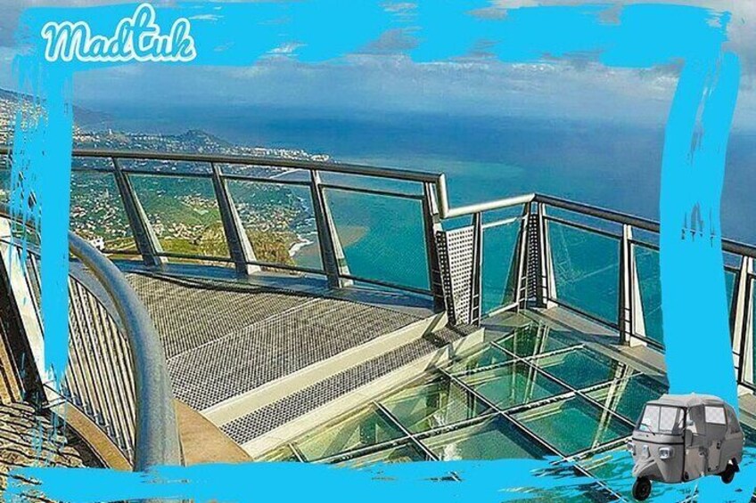 The fantastic...breathtaking view from the glass platform at cabo Girão... the skywalk!