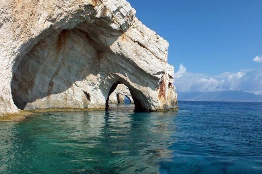 Papanikolis Caves