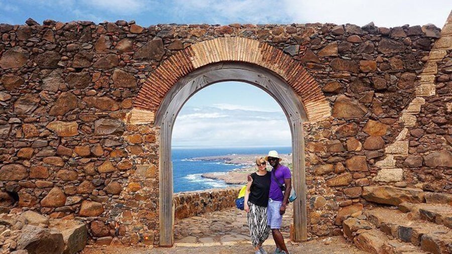 Portão de Nós Ilha - Cidade Velha