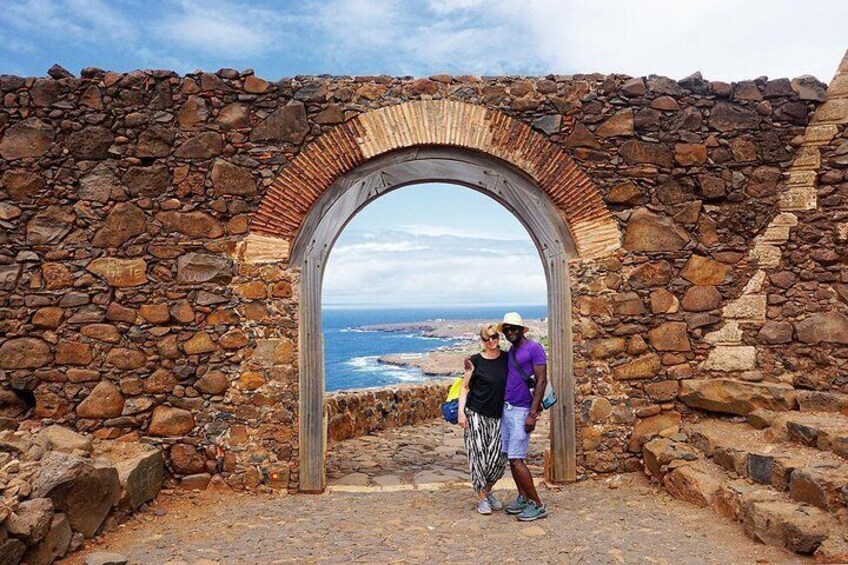 Portão de Nós Ilha - Cidade Velha